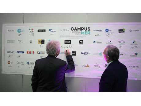  Rejoignez la dynamique du Campus en signant notre Charte !